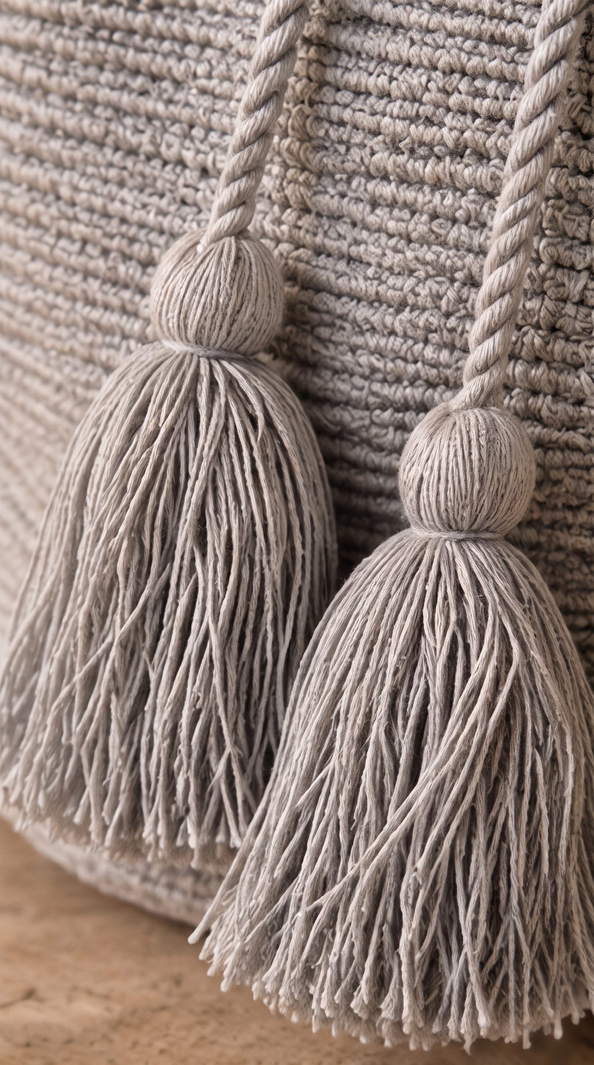 Item 002 — Handcrafted Wayuu Bag