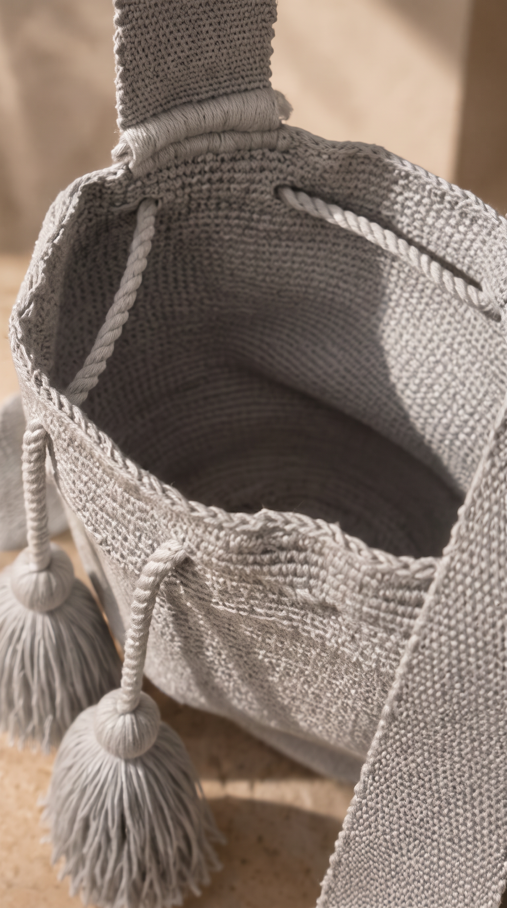 Item 002 — Handcrafted Wayuu Bag