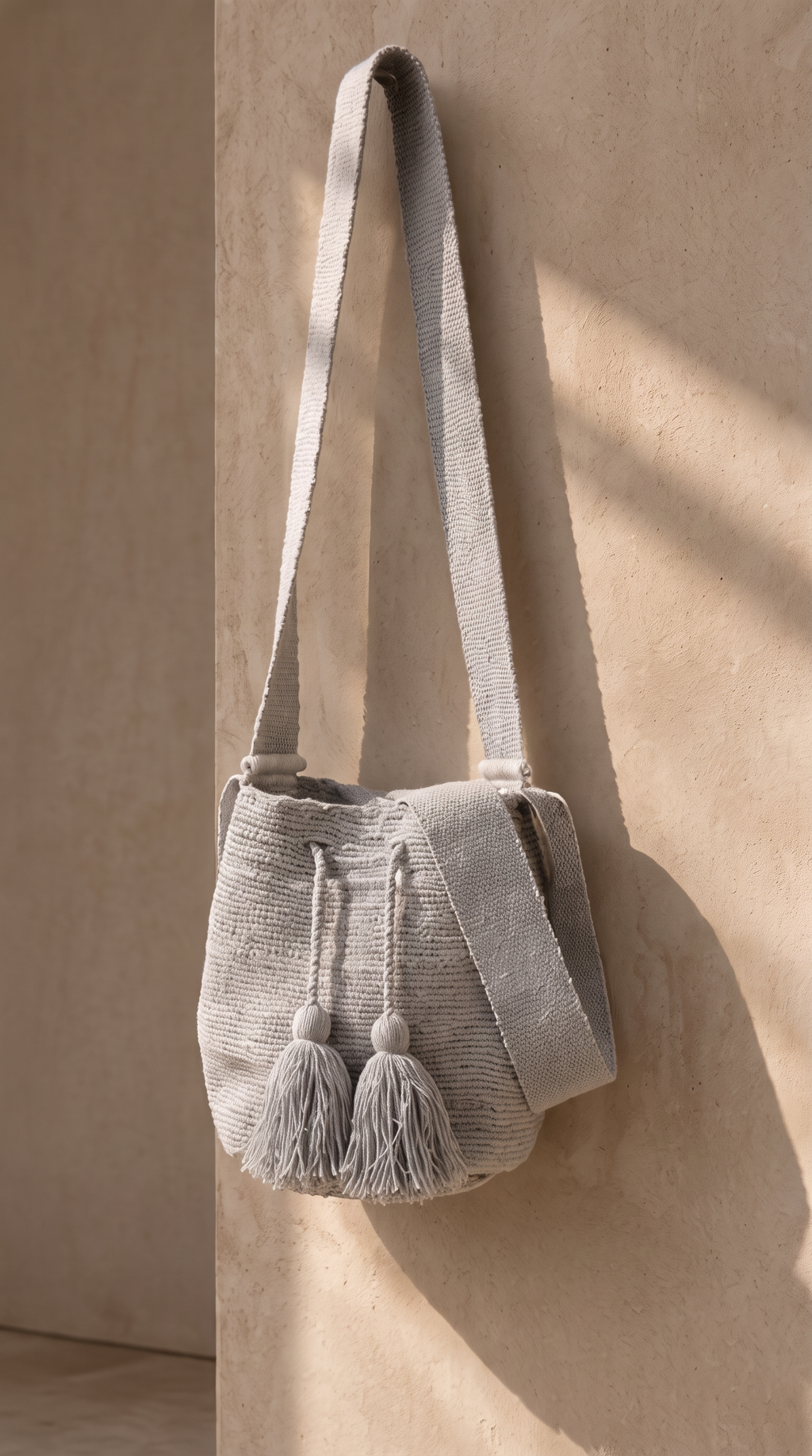 Item 002 — Handcrafted Wayuu Bag