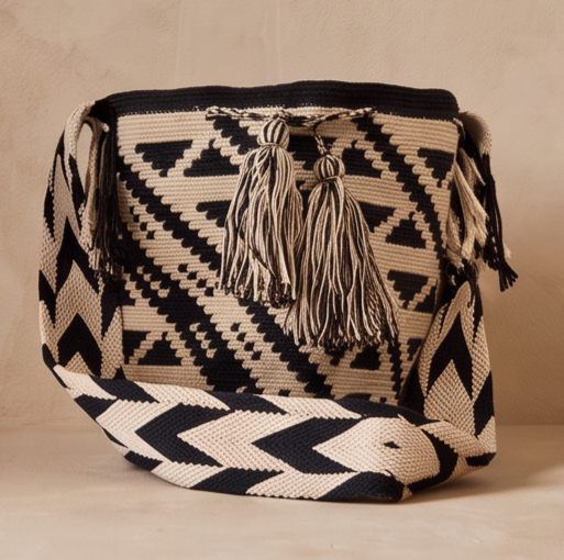 Origen 002 — Bolso Wayuu Artesanal